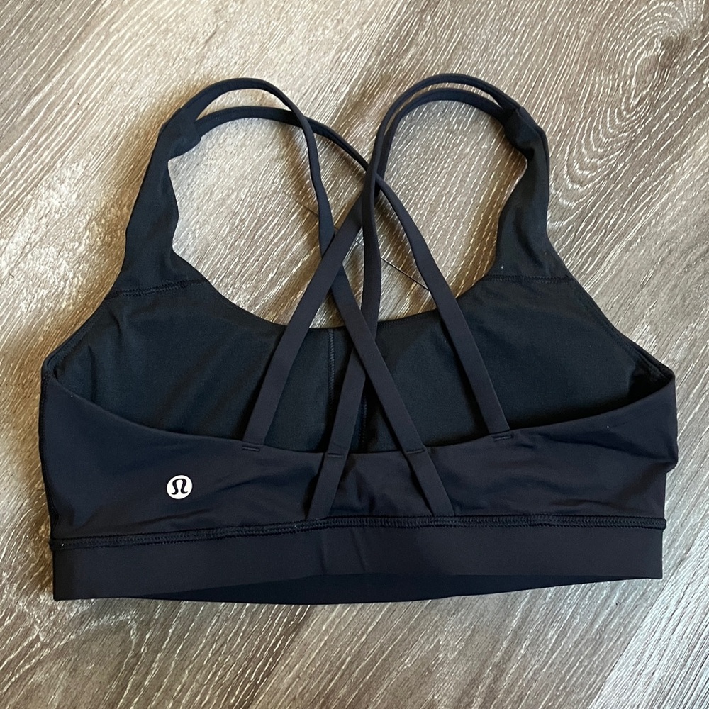 Lululemon Athletica - Picture 6 of 11